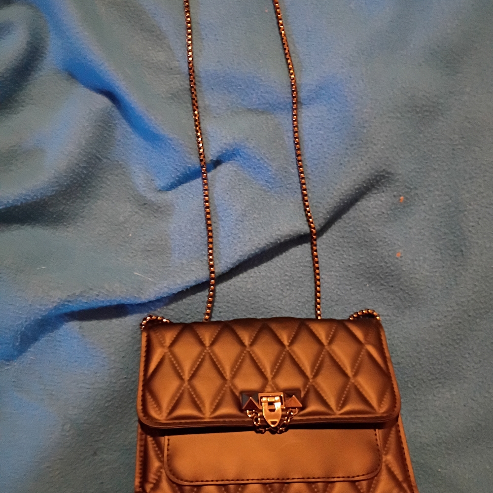 Source Unknown Black Crossbody Bag with Quilted Design